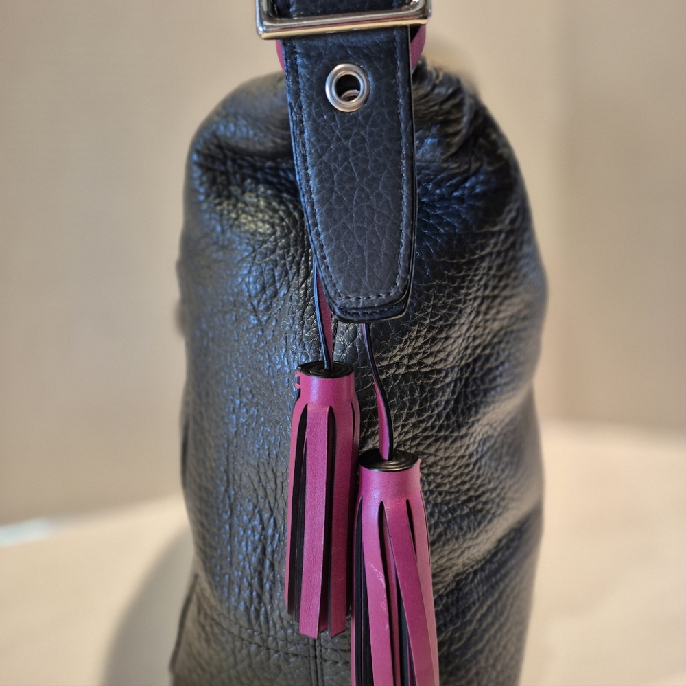Coach Legacy Duffle in Gray pebbled leather with hot pink trim..EUC - Picture 5 of 11